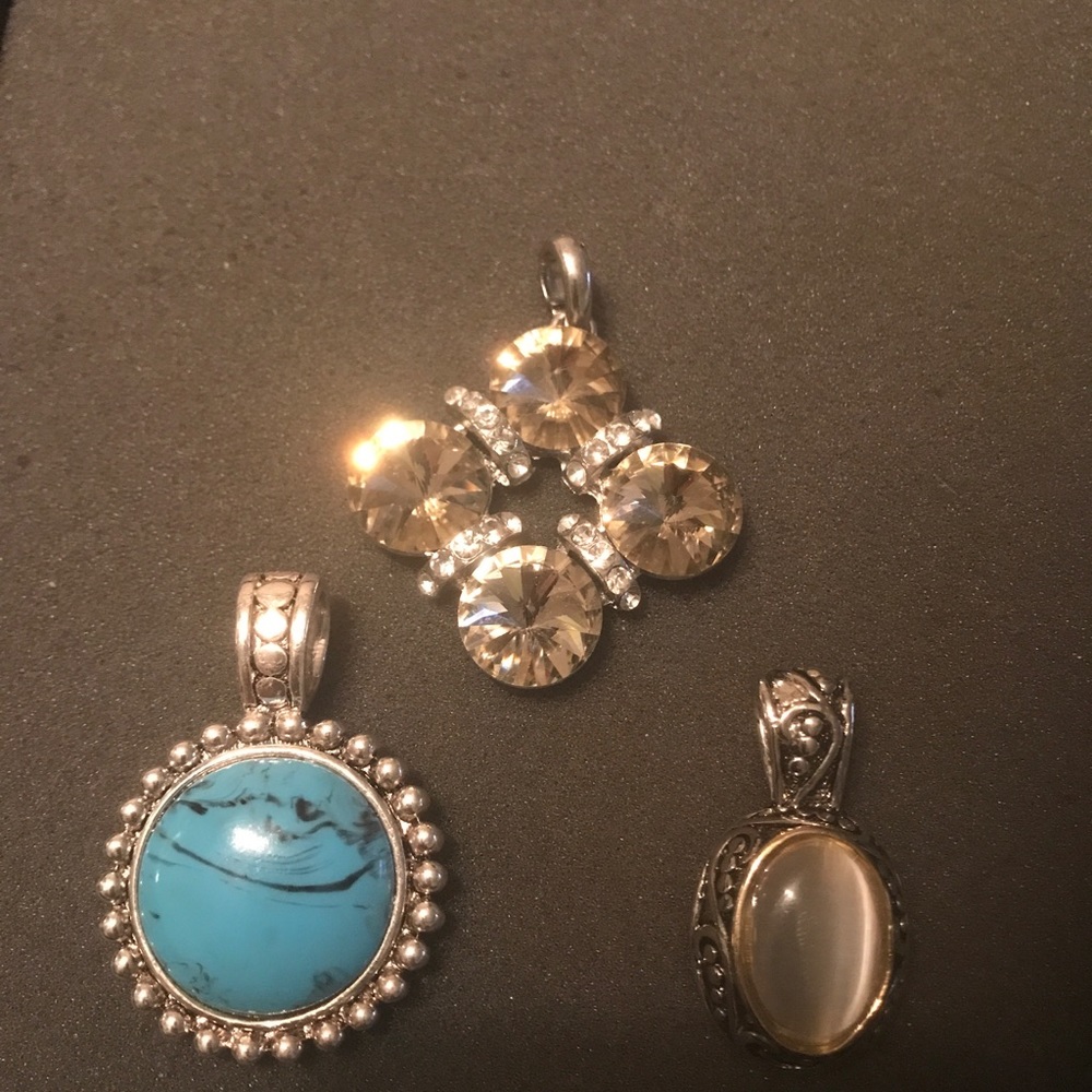 Silvertone pendant enhancers